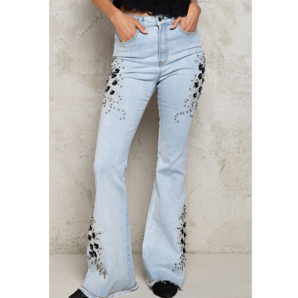 🌹The Indigo" Embroidered, Studded Floral Boot Cut Jeans
